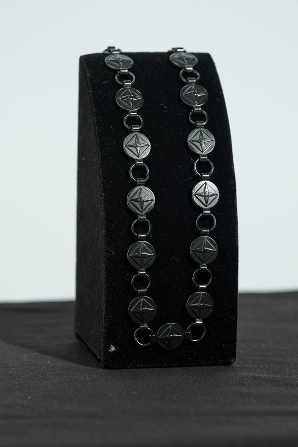 "DESTINED TO BE" WALLET CHAIN (GUN BLACK)